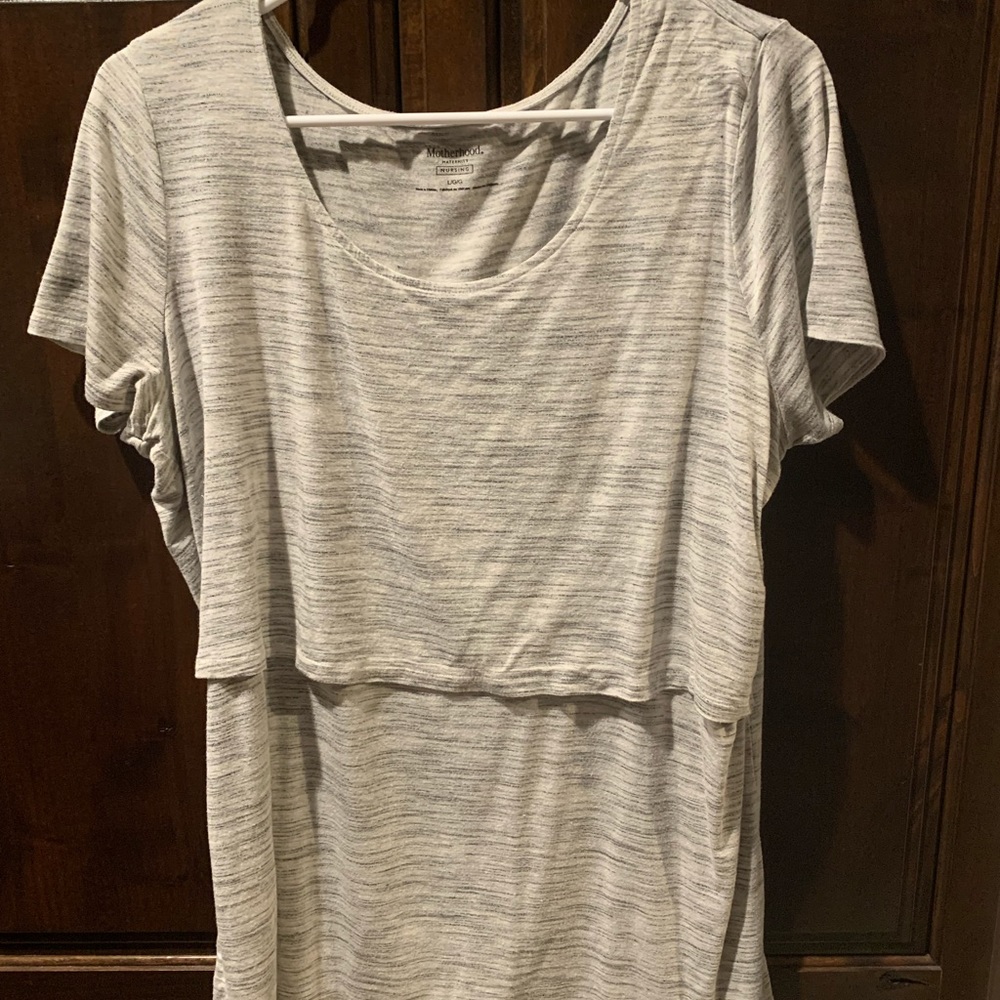 Motherhood Maternity Nursing shirt